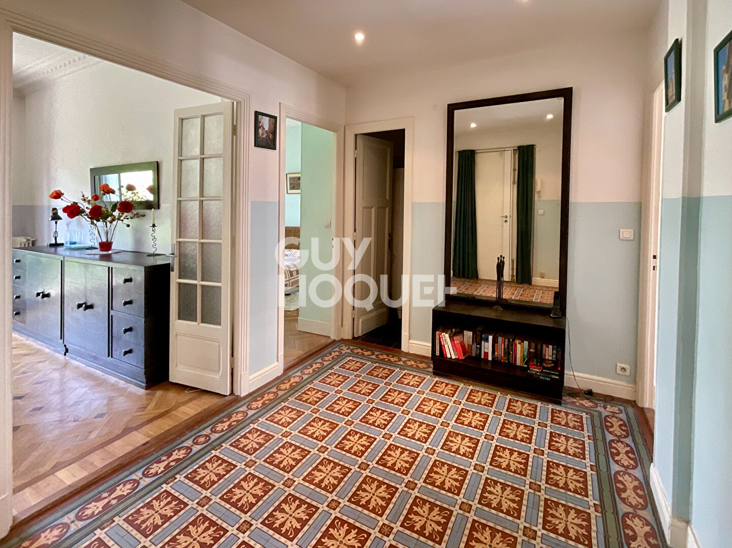 NICE MUSICIENS / SUPERBE 3P TRAVERSANT DE 87,60 m² AVEC 3 BALCONS / IMMEUBLE ART DÉCO