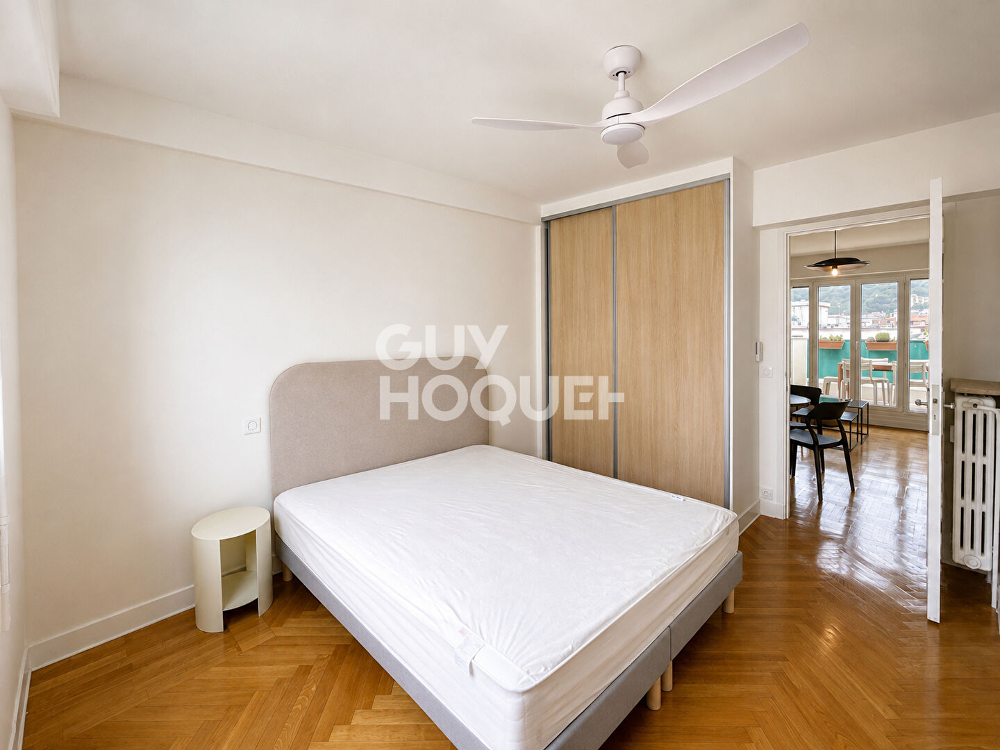 Appartement 2 pièces à louer au dernier étage avec vue dégagée à Nice Musiciens