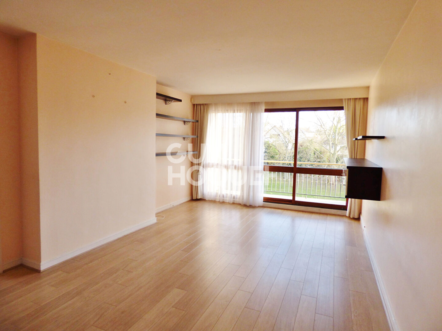NOISY LE ROI : appartement 4 pièces (103 m²) en vente