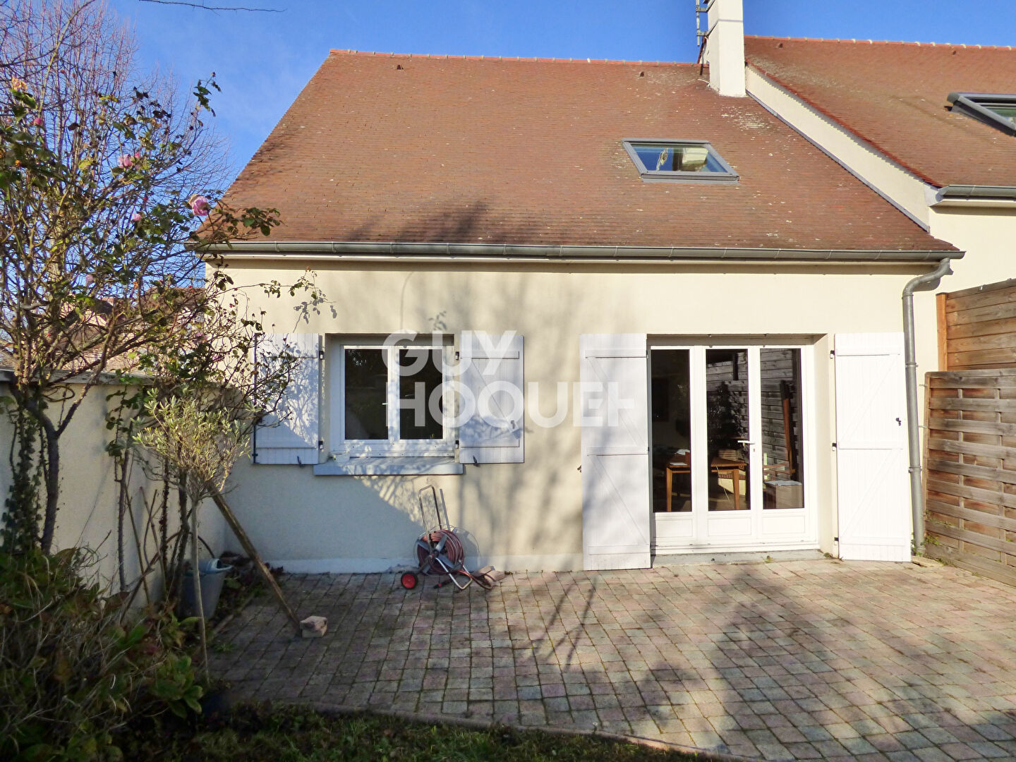 Maison  5 pièce(s) 93,77 m2 Carrez