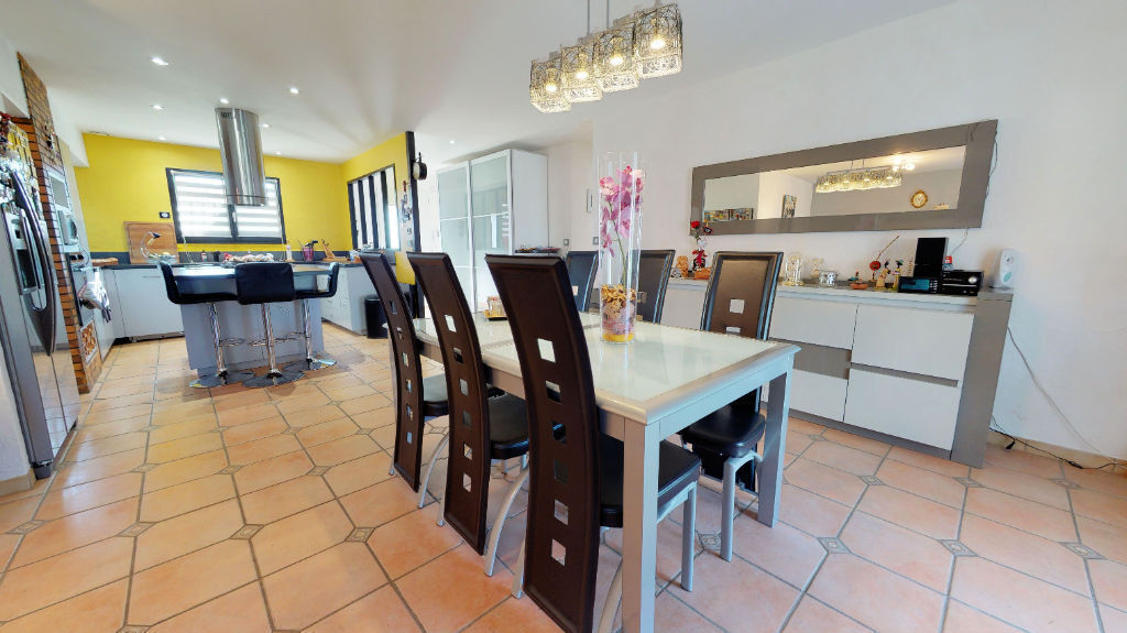 Vente : maison 5 pièces (105 m²) à Secteur de CAVIGNAC