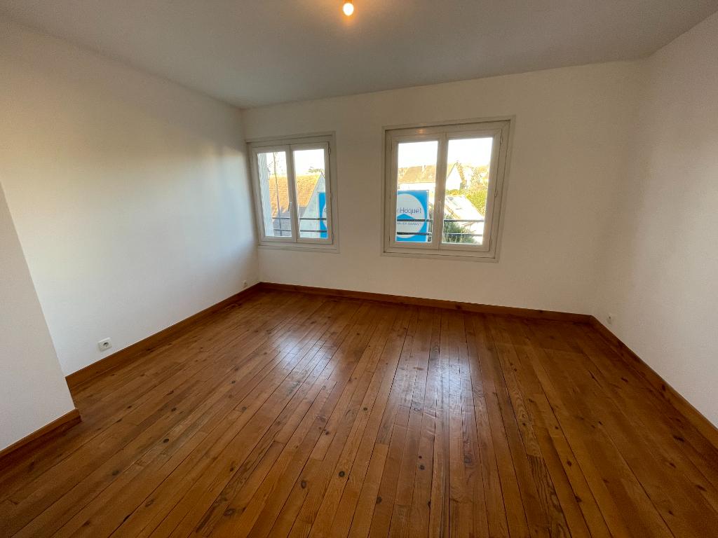 EXCLUSIVITÉ GUY HOQUET : A LOUER - Studio de 21m² à ST GERMAIN LES ARPAJON