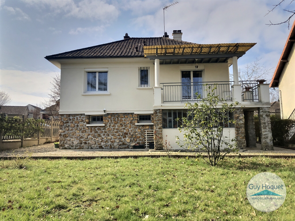 Quartier Carouge - Maison individuelle à 5 min de la gare RER C et du centre-ville