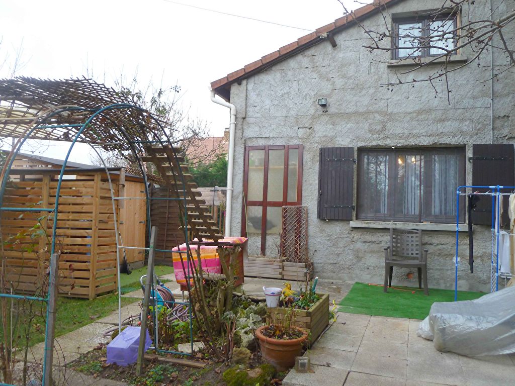 ST GERMAIN LES ARPAJON