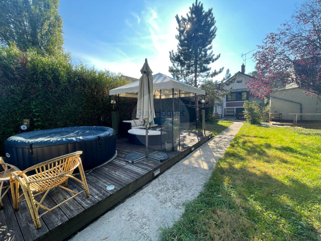 Exclusivité GUY HOQUET Maison individuelle  3 chambres à La Ferté Alais