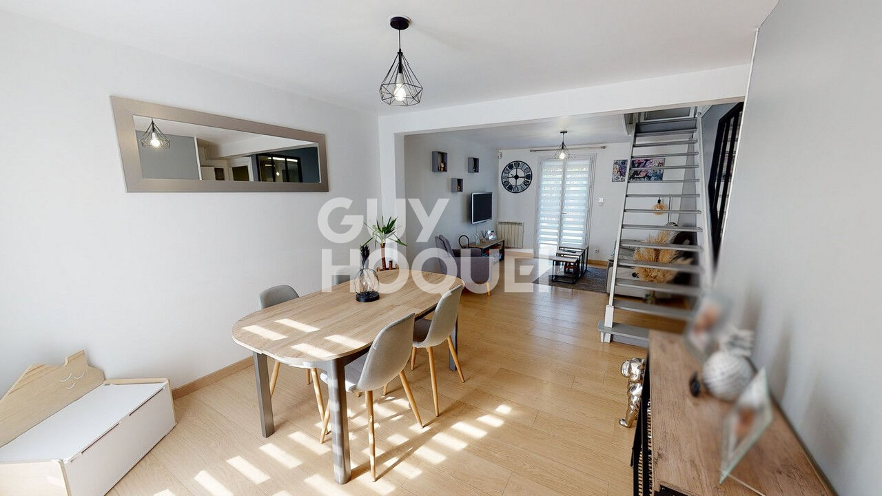 EXCLUSIVITÉ - Maison 4 pièces à OLLAINVILLE centre