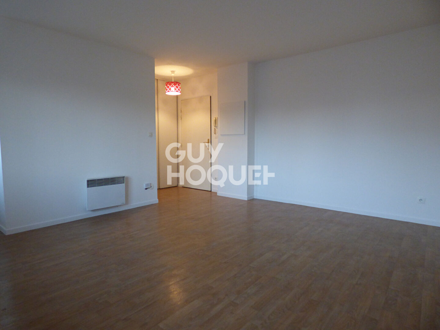 EXCLUSIVITE GUY HOQUET : A LOUER - Appartement 1 pièce, 27.97 m² à Brétigny Sur Orge