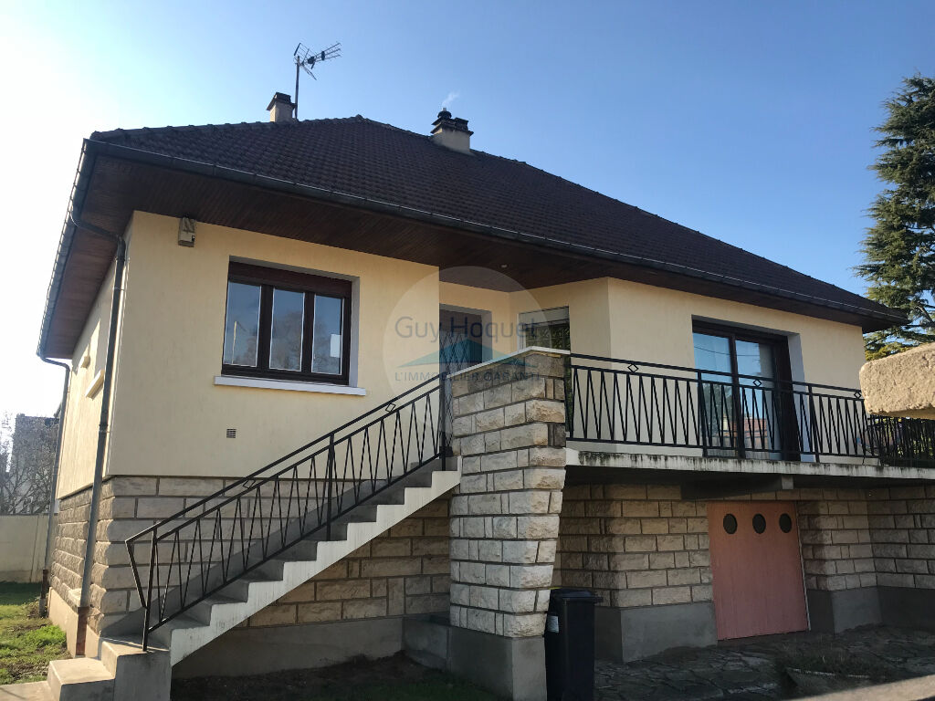 EXCLUSIVITÉ GUY HOQUET - A LOUER : Maison individuelle 4 pièces,  80.96 m² à BRETIGNY SUR ORGE