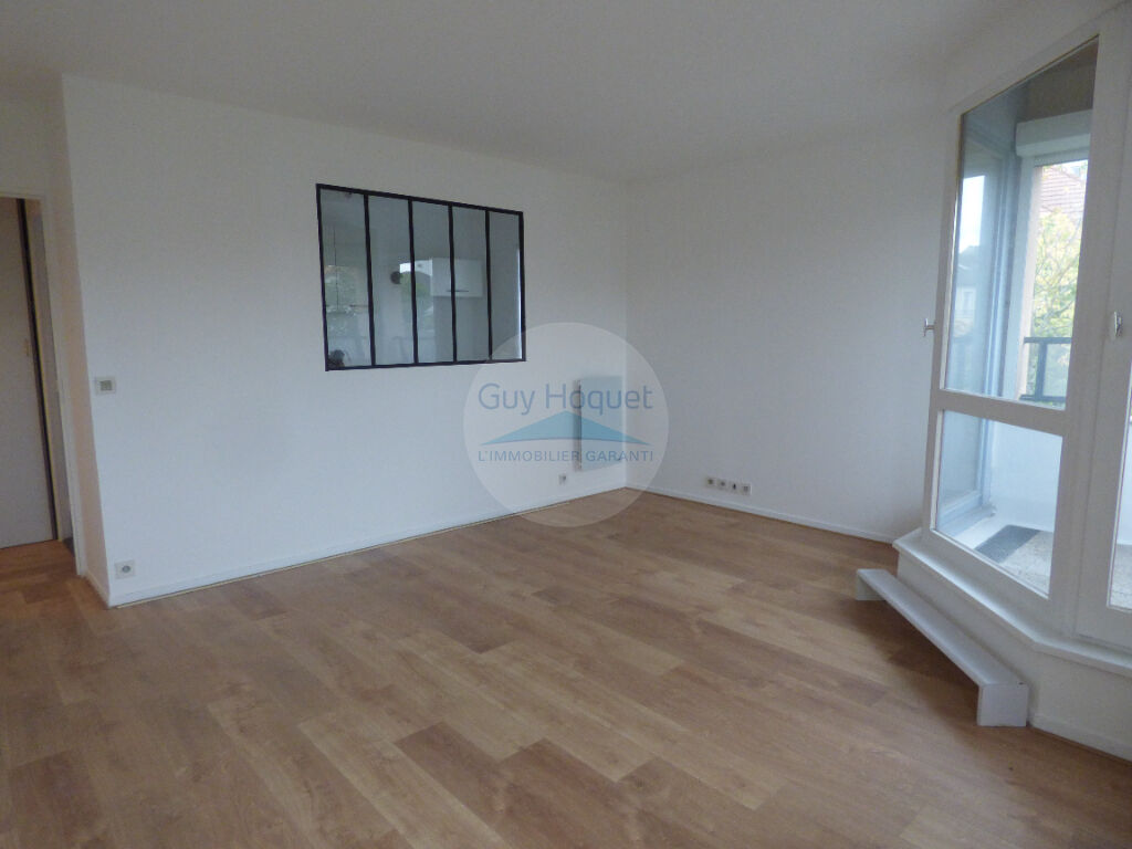 EXCLUSIVITÉ GUY HOQUET - A LOUER : Appartement 2 pièces, Gare RER C à BRETIGNY SUR ORGE