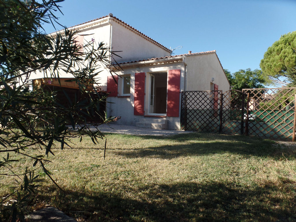 Appartement en rez de jardin avec stationnement à Orange