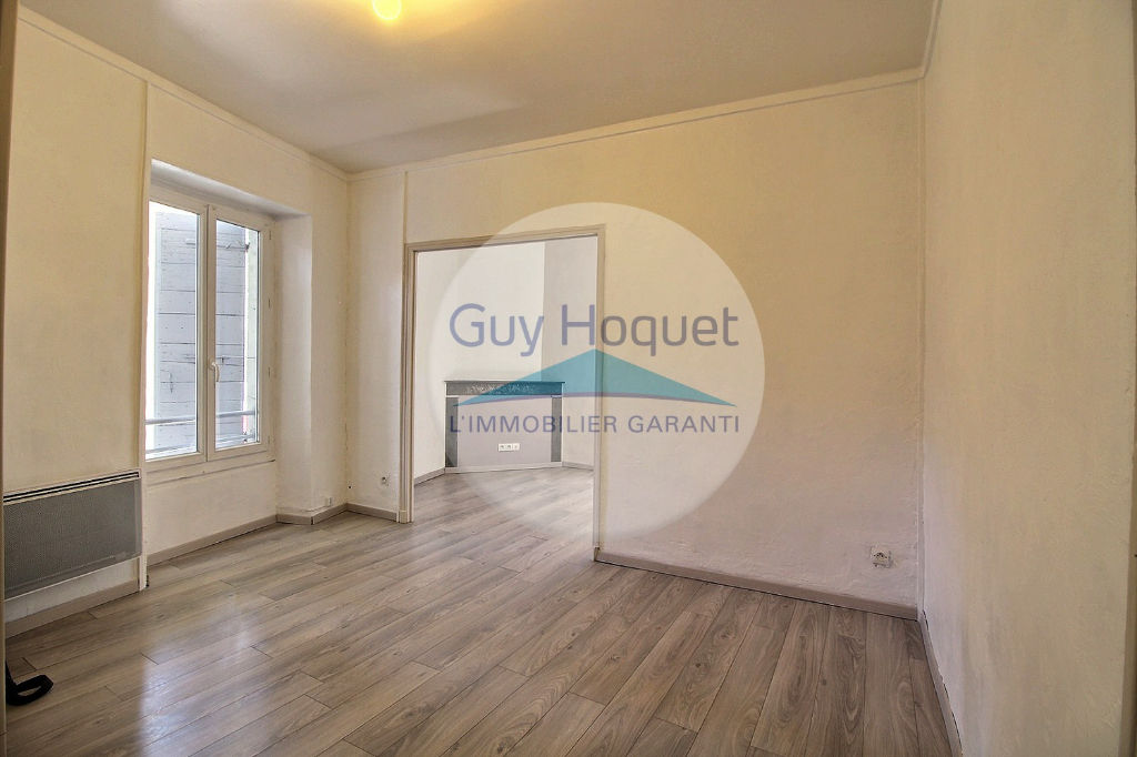 À vendre à ORANGE (84100), appartement 3 pièces d'environ 57 m².