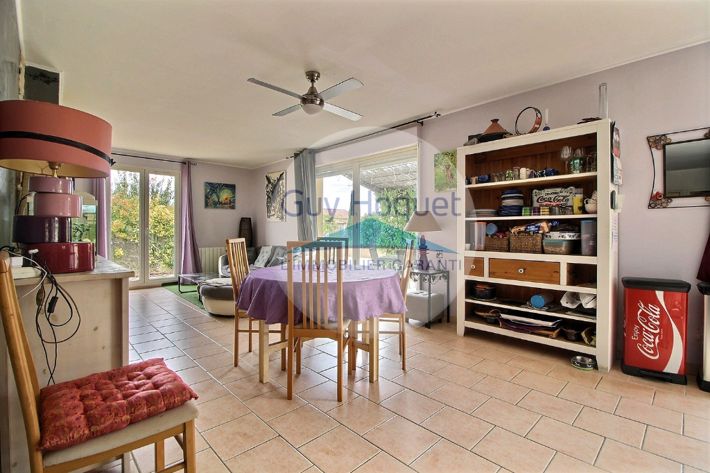 À vendre à ROQUEMAURE (30150), maison 4 pièces d'une surface habitable de 90,43 m².