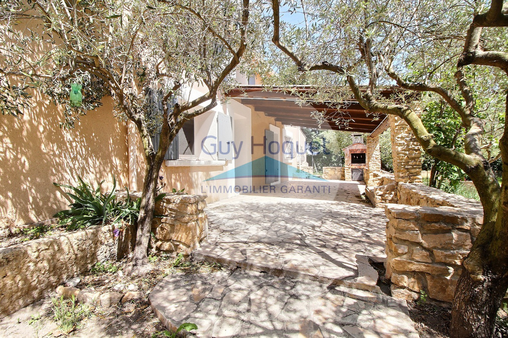 À vendre, maison d'environ 131,97 m² à ORANGE (84100).