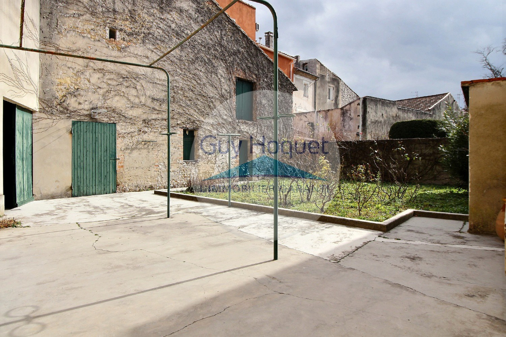 À vendre à ROQUEMAURE (30150), maison d'environ 75,18 m².