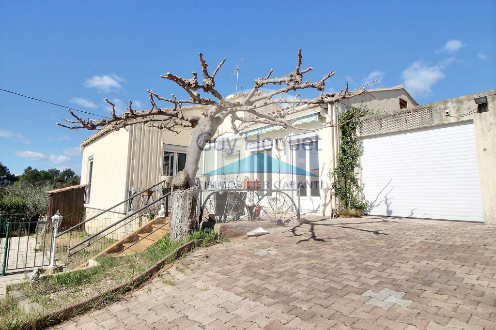 À vendre à MORNAS (84550), maison 5 pièces d'environ 92,1 m².