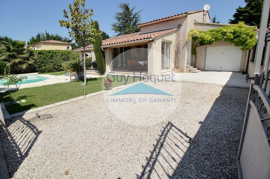 À vendre, maison 4 pièces de 106,05 m² à CAMARET SUR AIGUES (84850).