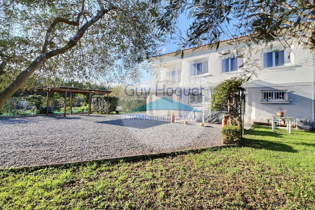 Vente d'une maison 5 pièces à PIOLENC