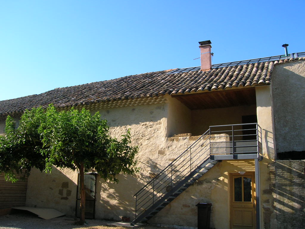 APPARTEMENT ATYPIQUE