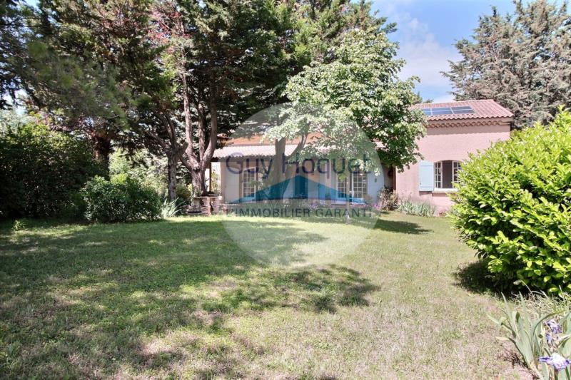 À vendre, maison de 142,89 m², 5 pièces à Caderousse (84860).