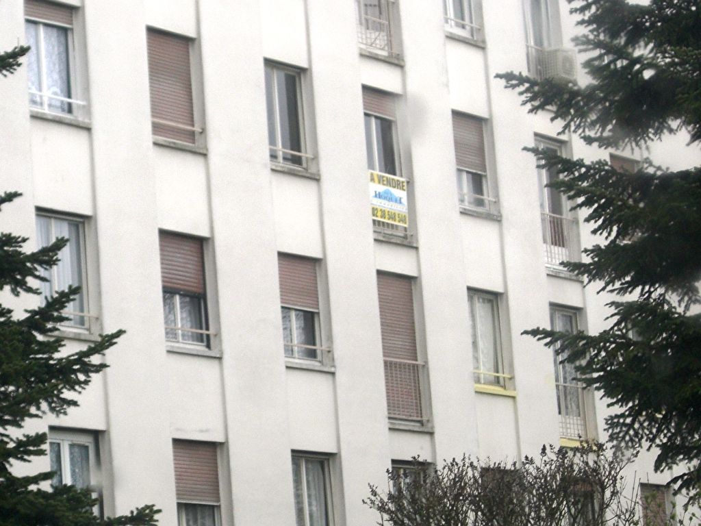 ST JEAN DE LA RUELLE EXCLUSIVITE