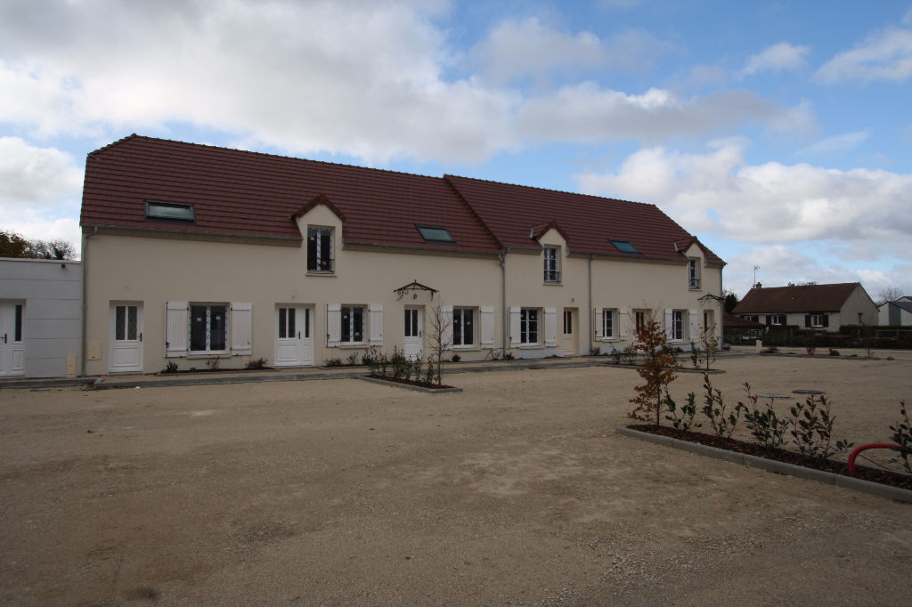 Maison T3 (68 m²) en location à INGRE