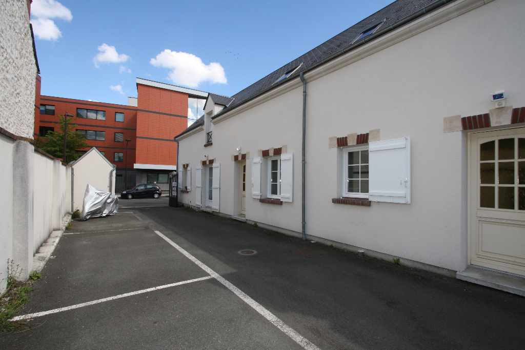 Maison  en duplex à Orléans