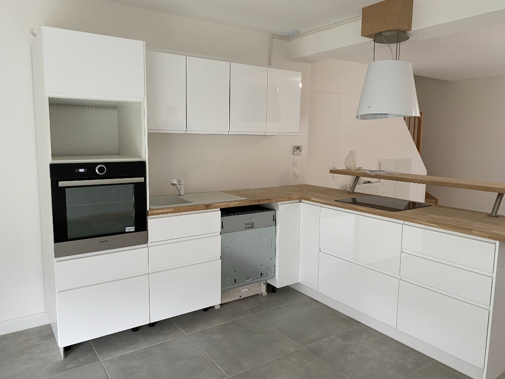 LOCATION : maison F4 (115 m²) à SAINT PRYVE SAINT MESMIN