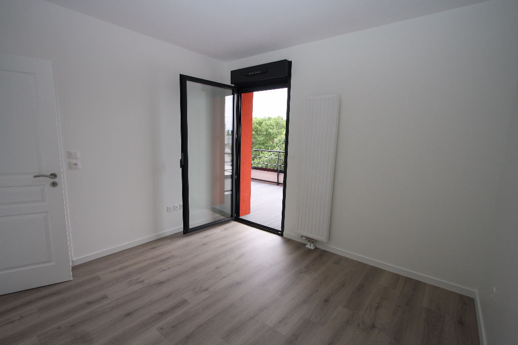 LOCATION : appartement F2 (40 m²) à FLEURY LES AUBRAIS