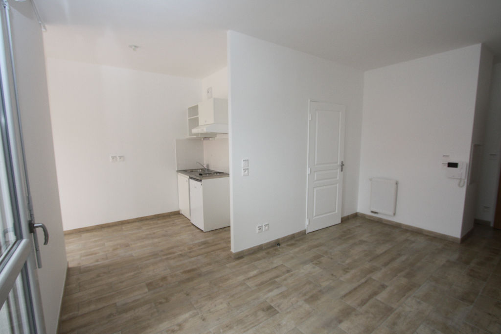 LOCATION : appartement T1 (28 m²) à ORLEANS