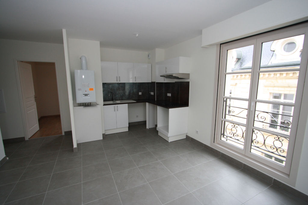 Location : appartement 3 pièces  à ORLEANS - résidence " Château de la Motte"