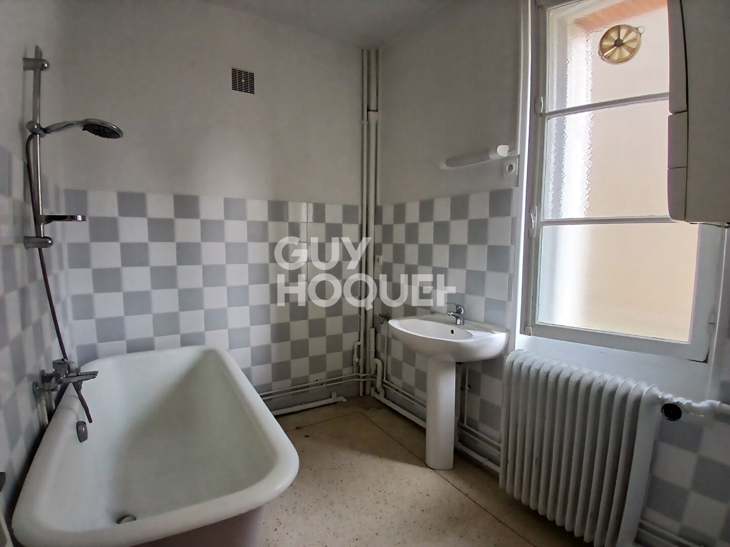 Charmant appartement 5 pièces à louer à Orléans