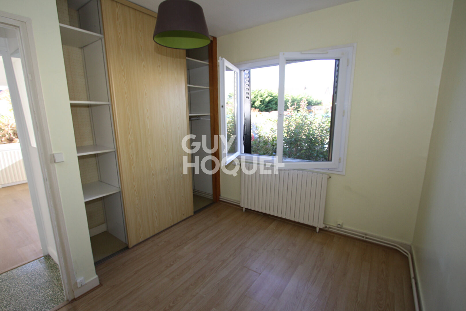 Location : maison  de plain-pied 3 pièces avec garage  à SAINT DENIS EN VAL