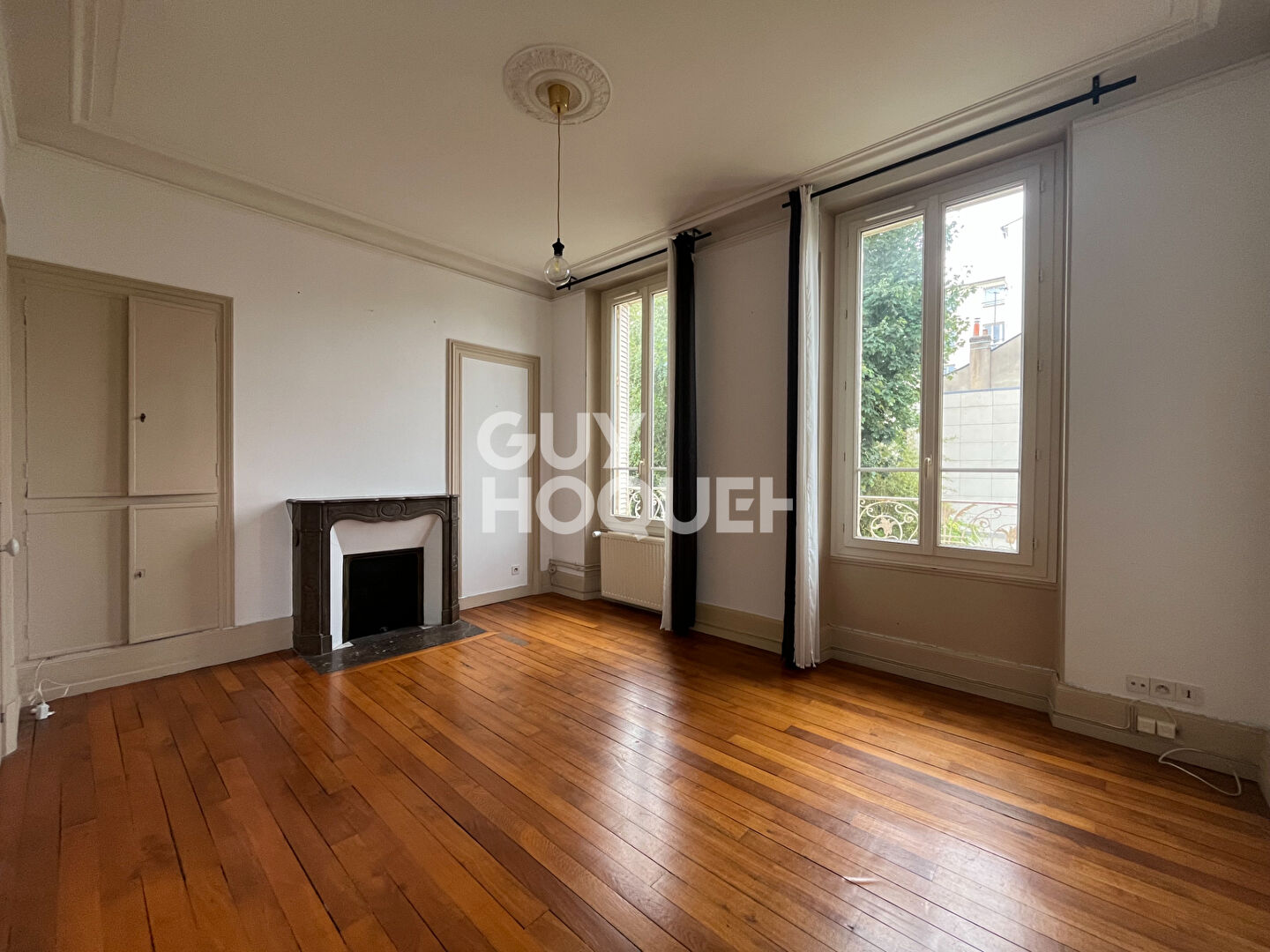À vendre - Appartement 38 m² dans maison de Maître - PARKING - CAVE - CENTRE ORLEANS