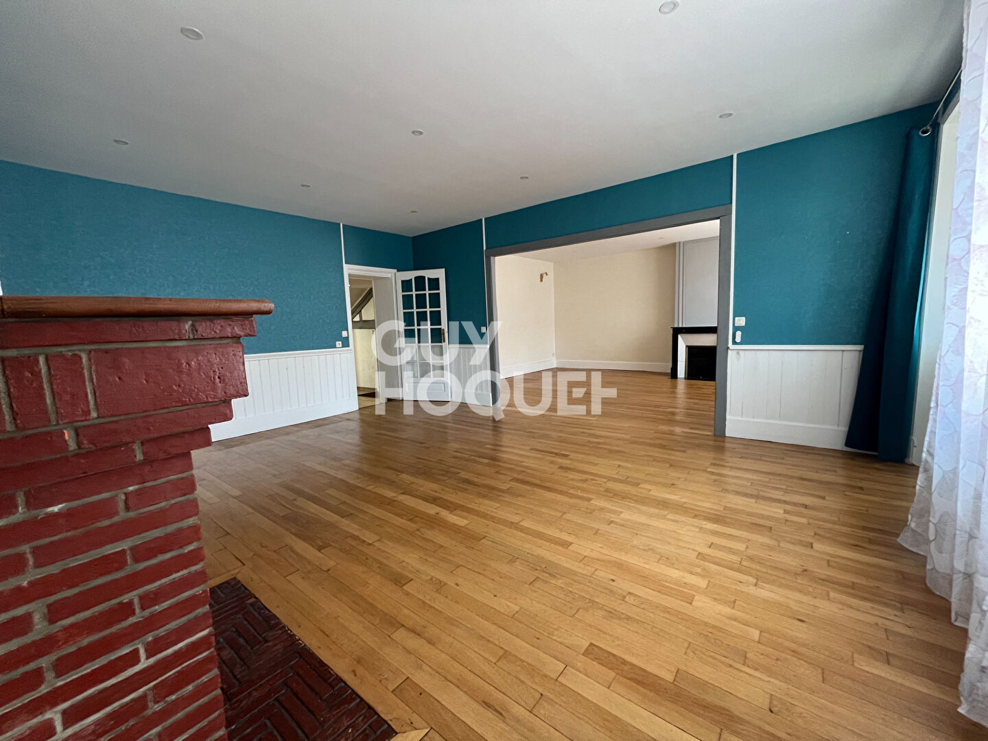 MAISON 6 PIÈCES - 240m² - ORLEANS