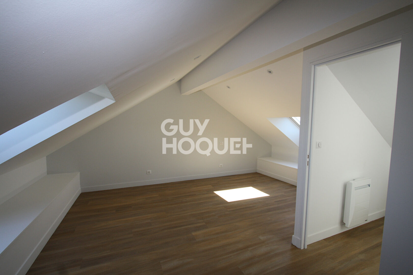 ORLEANS HYPER CENTRE : maison F6 (152 m²) en location