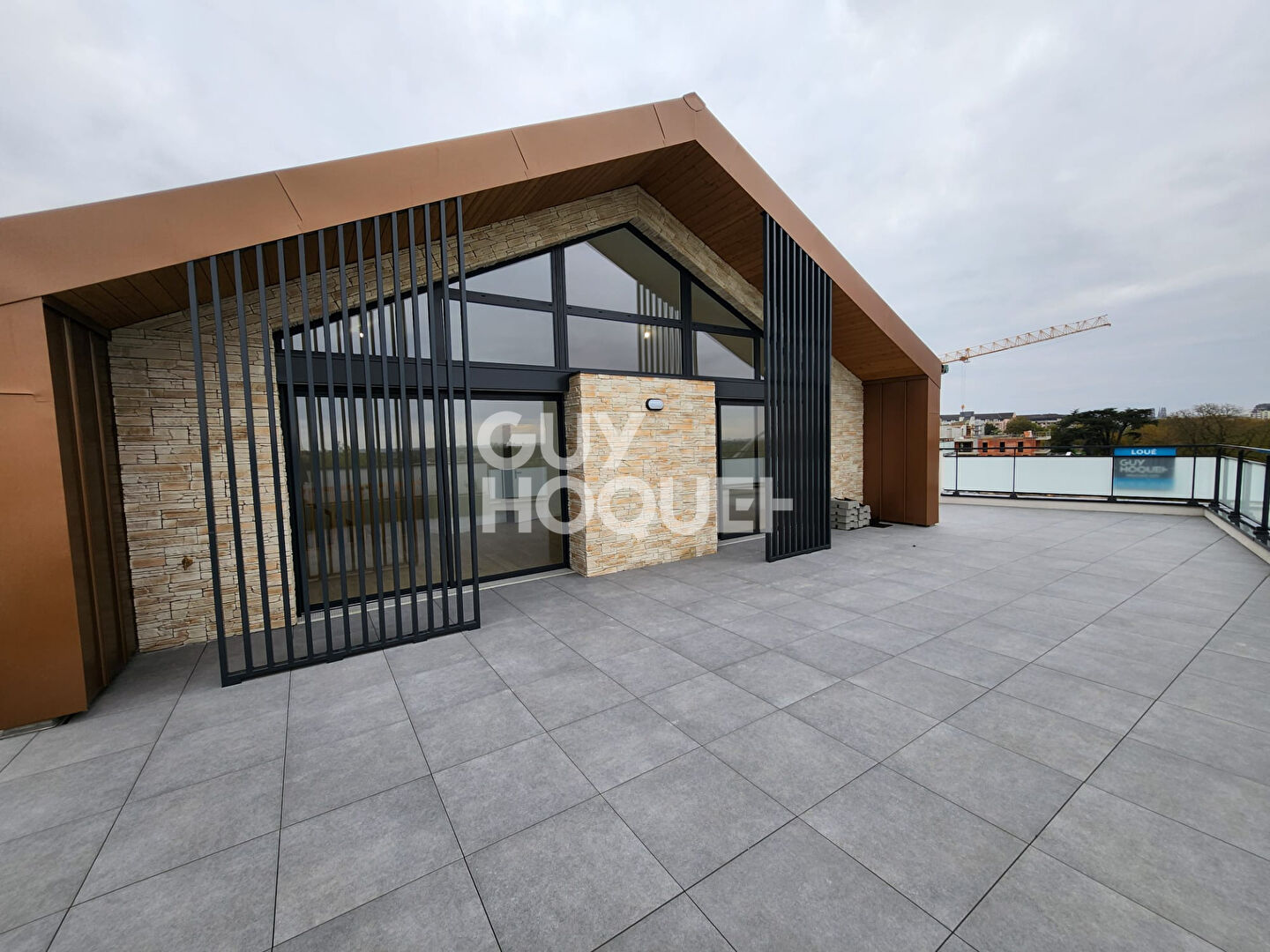 LOCATION : appartement de 4 pièces (114 m²) à ORLEANS