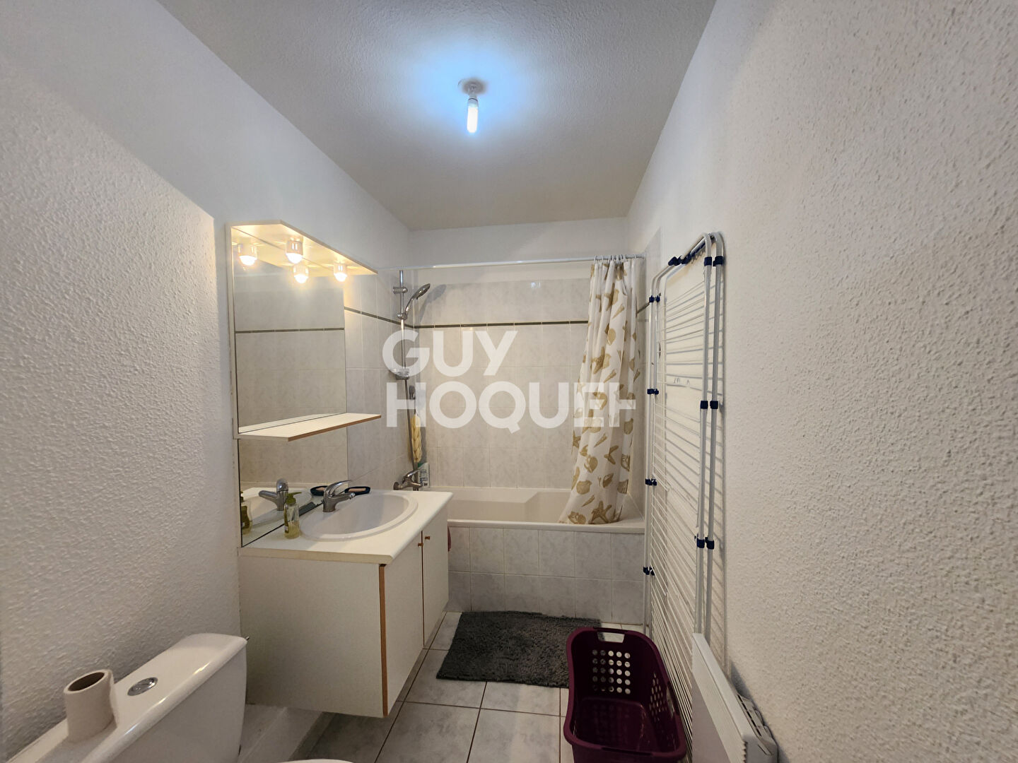 LOCATION : appartement 2 pièces meublé (54 m²) à ORLEANS