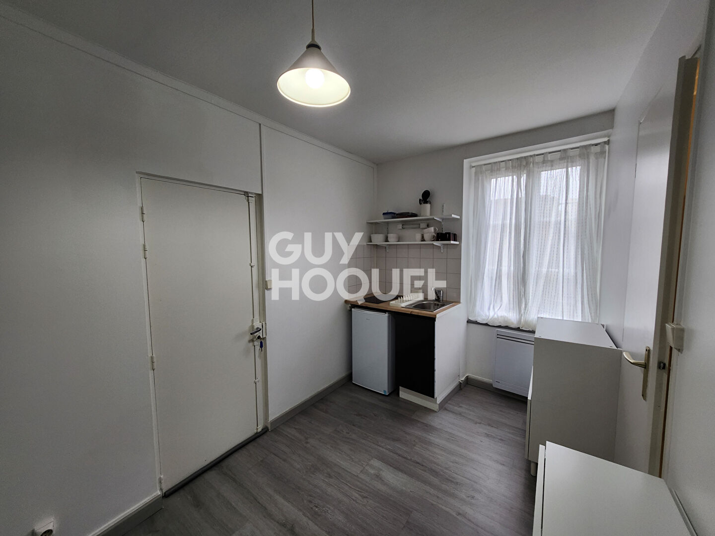 LOCATION : appartement 1 pièce Meublé à ORLEANS