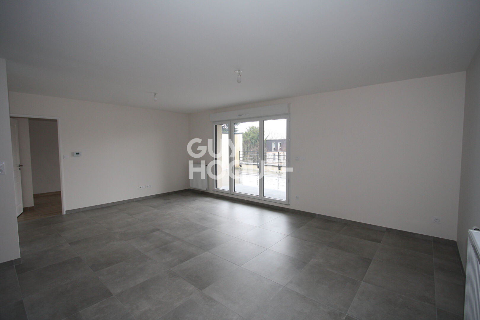 LOCATION d'un appartement F3 (61 m²) à ORLEANS - PROCHE BORDS DE LOIRE