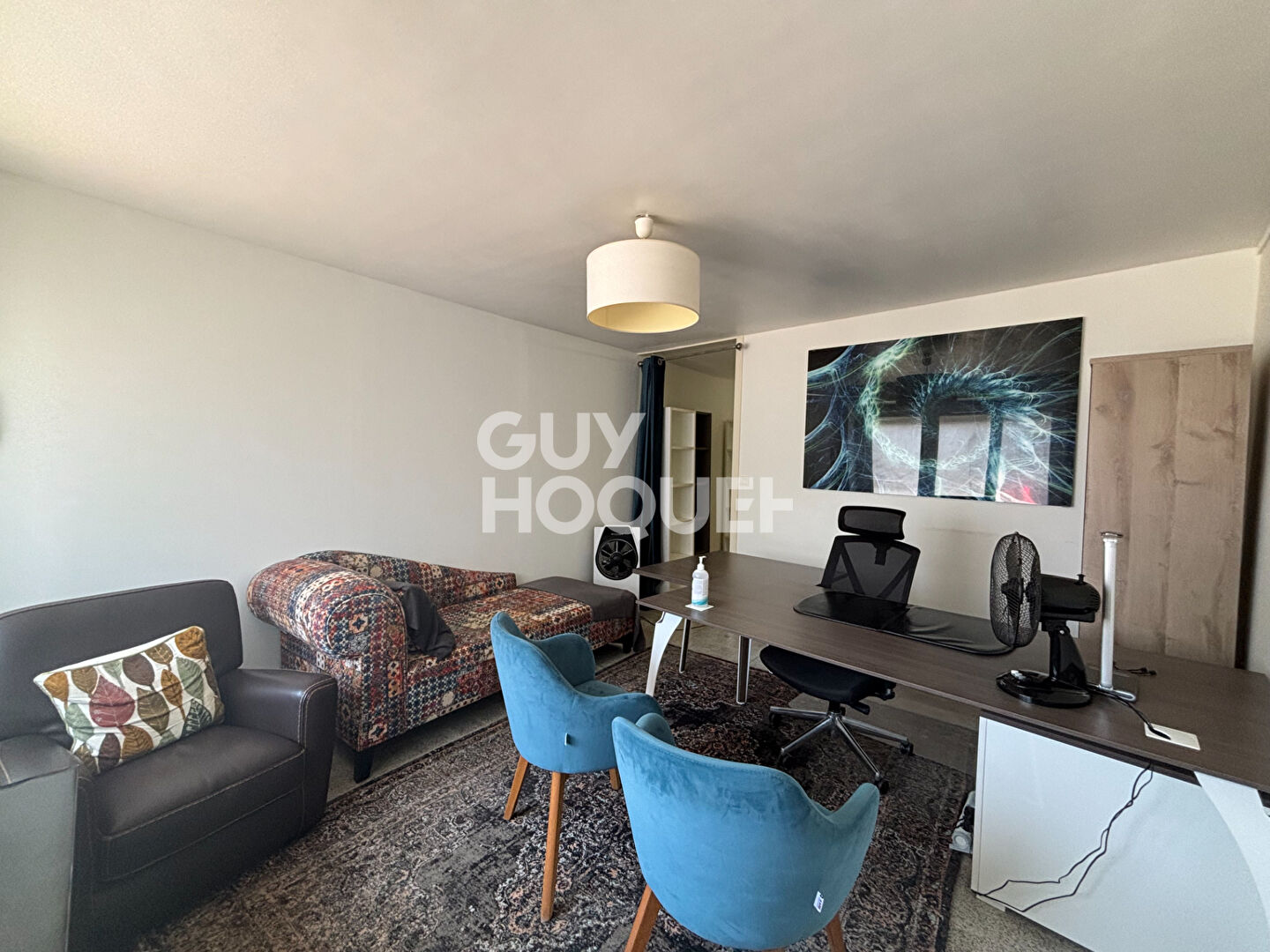 Local professionnel meublé  Idéal professions libérales  51m² avec parking Orléans (45000)