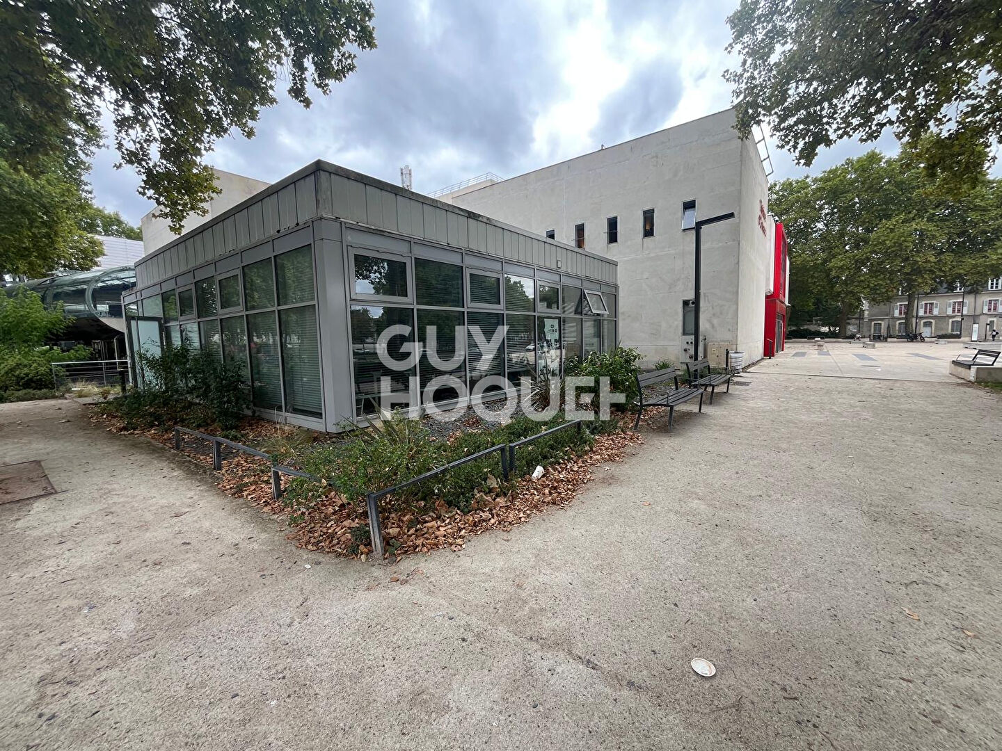 APPARTEMENT T2 - CAVE - PARKING - THEATRE ORLEANS (45000)