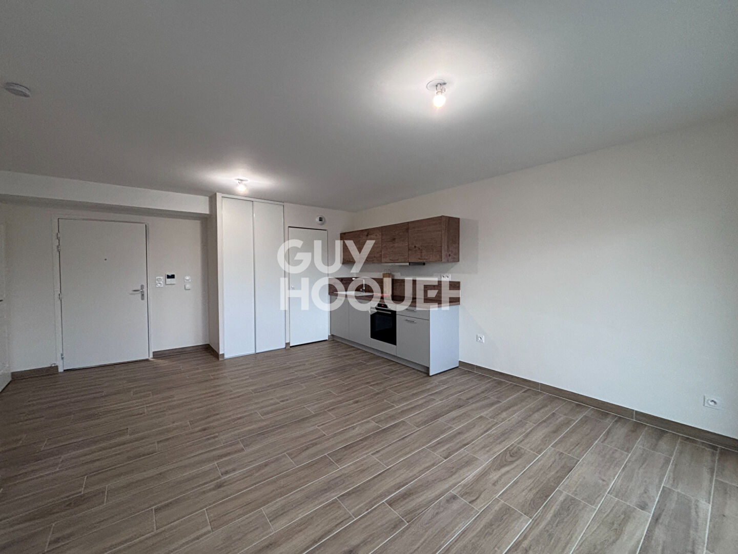 Appartement meublé  T2 NEUF à louer à Saint Jean de la Ruelle