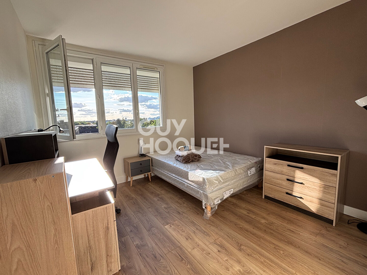 Chambre en colocation meublée à louer dans un appartement de 97,35m² en hyper-centre d'Orléans