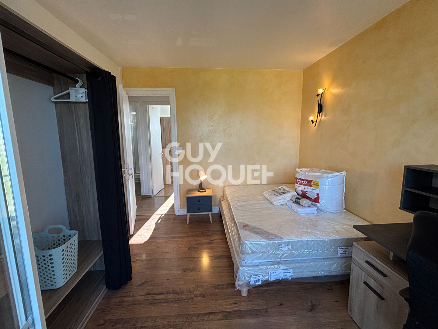 Chambre meublée avec balcon privatif à louer dans un appartement de 97,35m² en hyper-centre d'Orléans