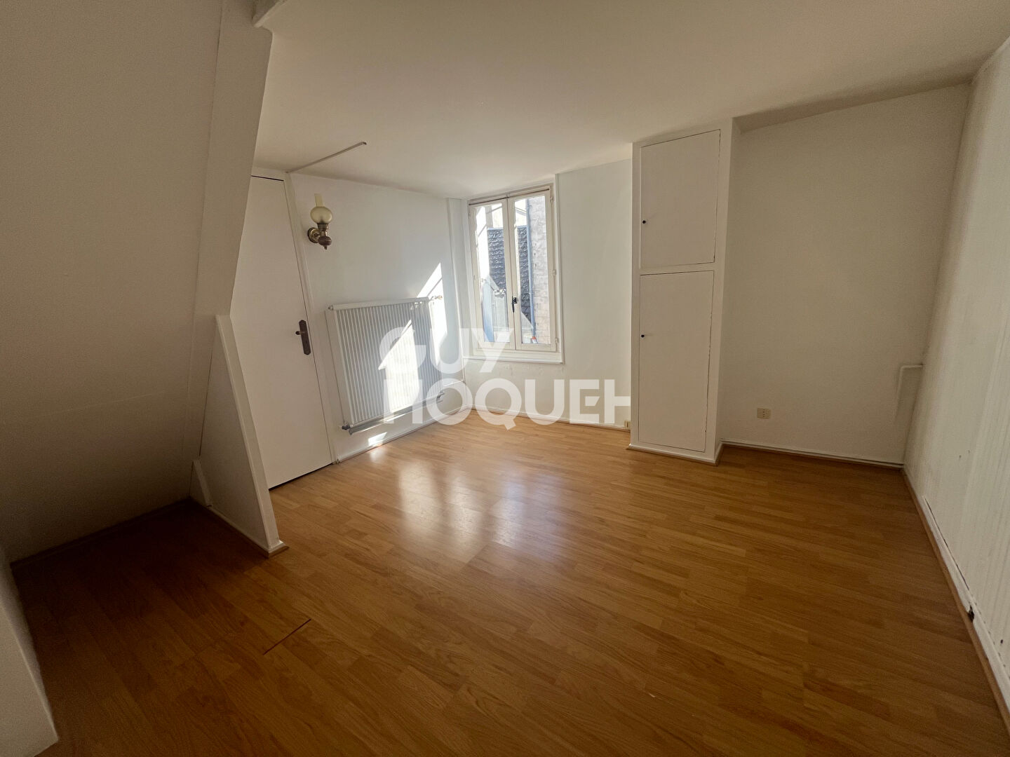 DIVISION POSSIBLE DEUX APPARTEMENTS - SPECIAL INVESTISSEURS - QUARTIER SAINT MARCEAU 
