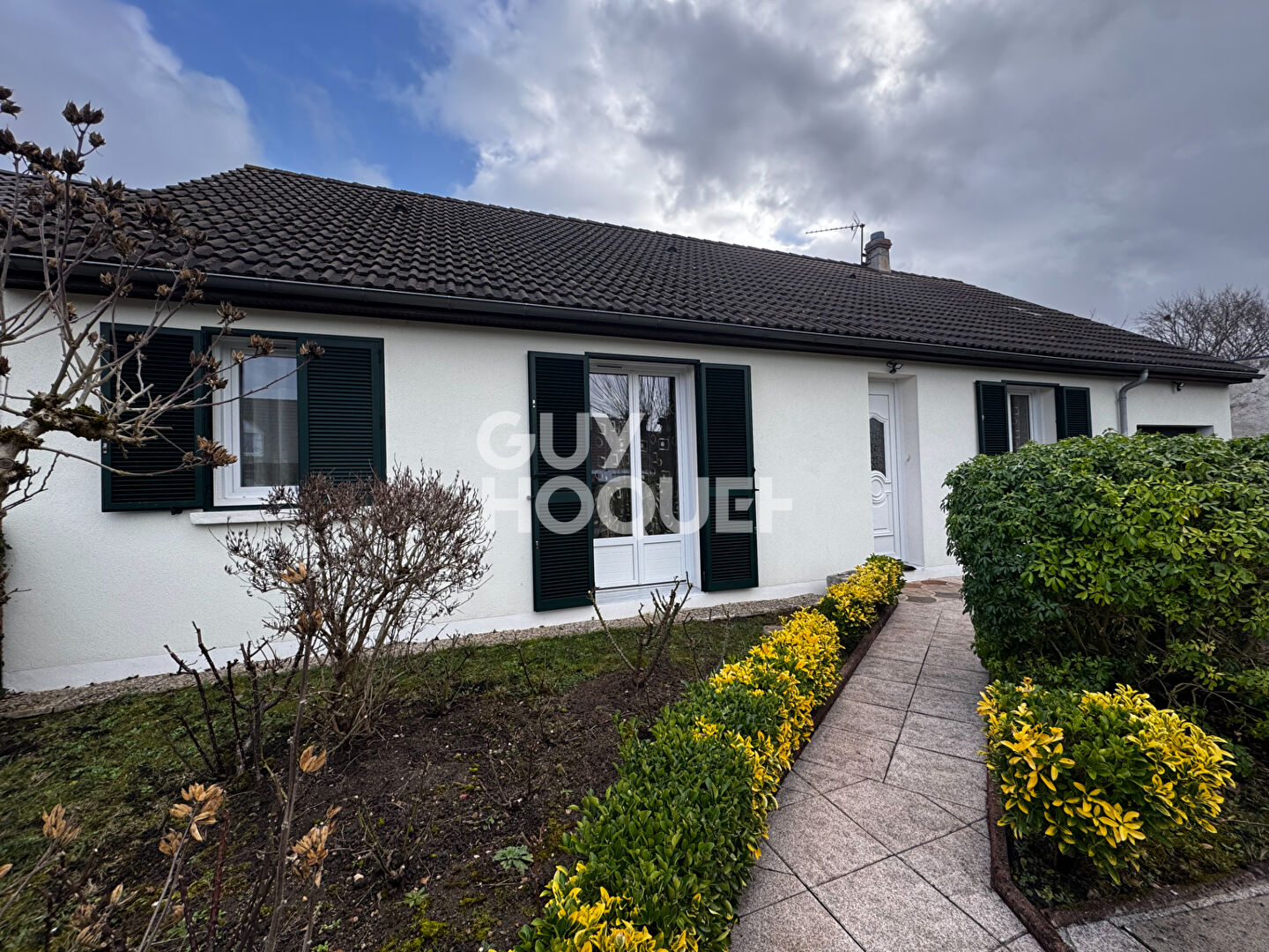 MAISON 6 PIÈCES - 145m²