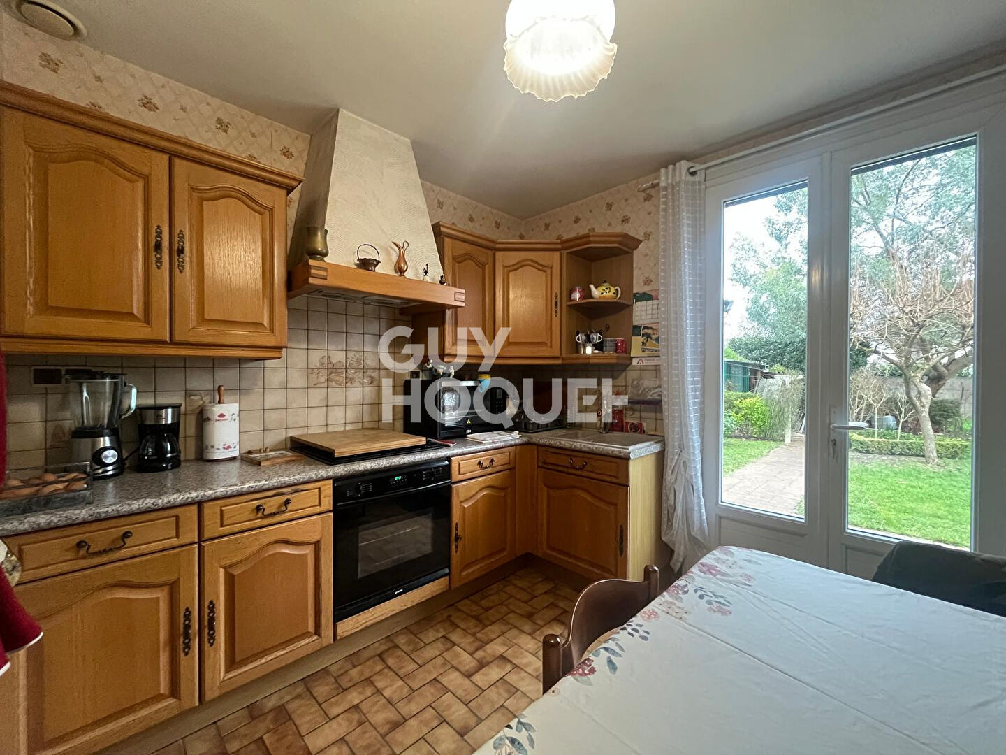 MAISON 6 PIÈCES - 145m²