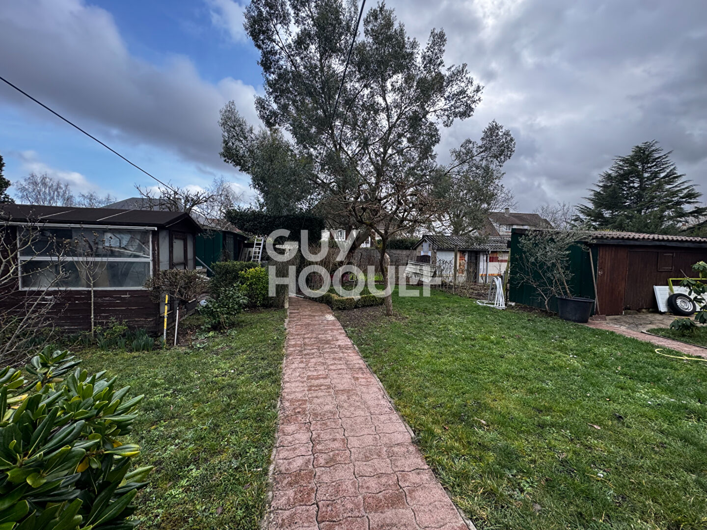 MAISON 6 PIÈCES - 145m²