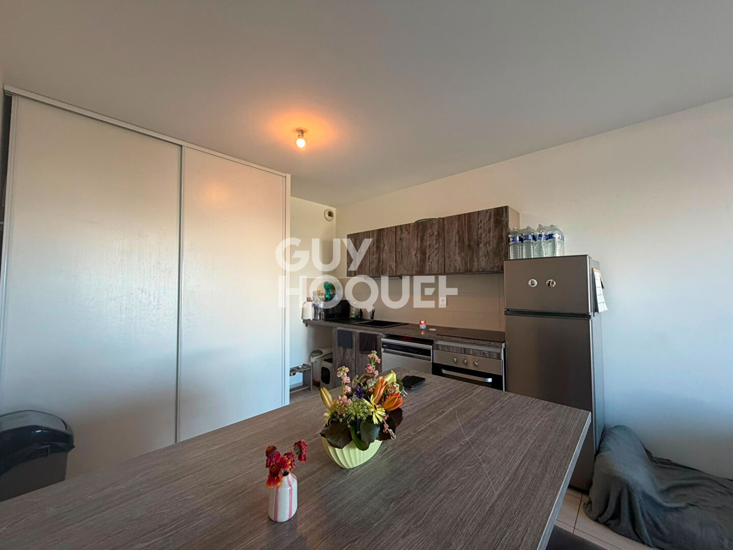 EXCLUSIVITÉ - APPARTEMENT 2 PIÈCES - 42.40m² - BALCON TERRASSE - PARKING