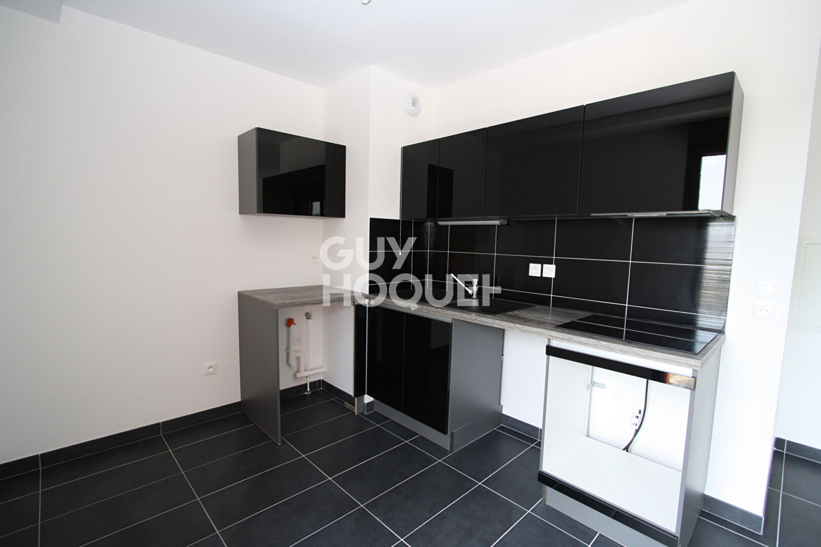 Appartement a louer fleury-les-aubrais - 1 pièce(s) - 28.75 m2 - Surfyn